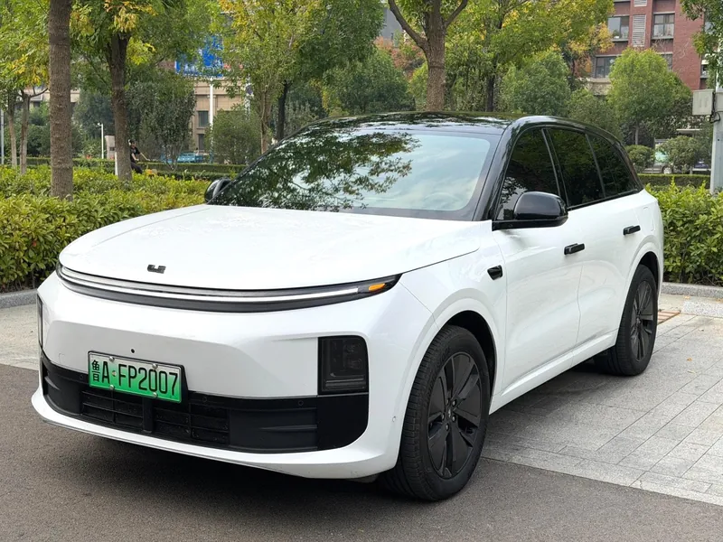 Li Auto L6 2025 ed.