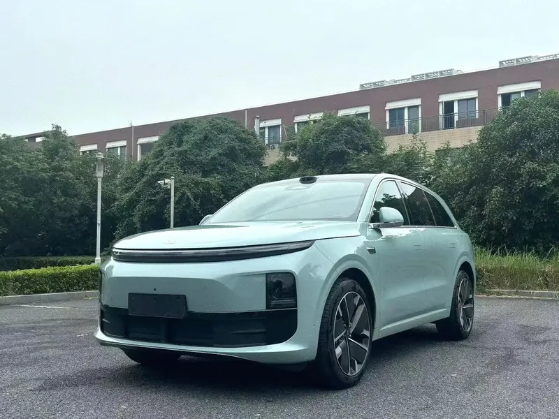 Li Auto L6 2025 ed.